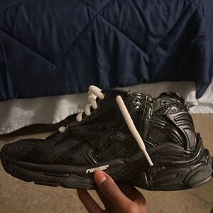 Balenciga No Box Still very good Condition Size 8